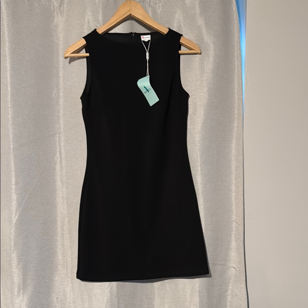 Elegant Black Sleeveless Dress